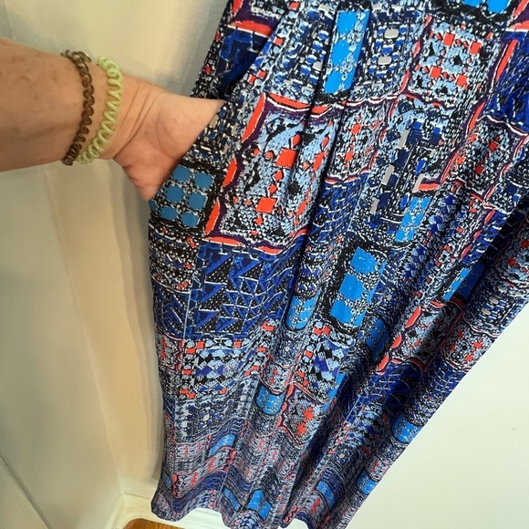 KUT FROM THE KLOTH GRETA JUMPSUIT SZ 6 HALTER TOP PLEATED SIDE POCKETS BLUE RED - Picture 4 of 13